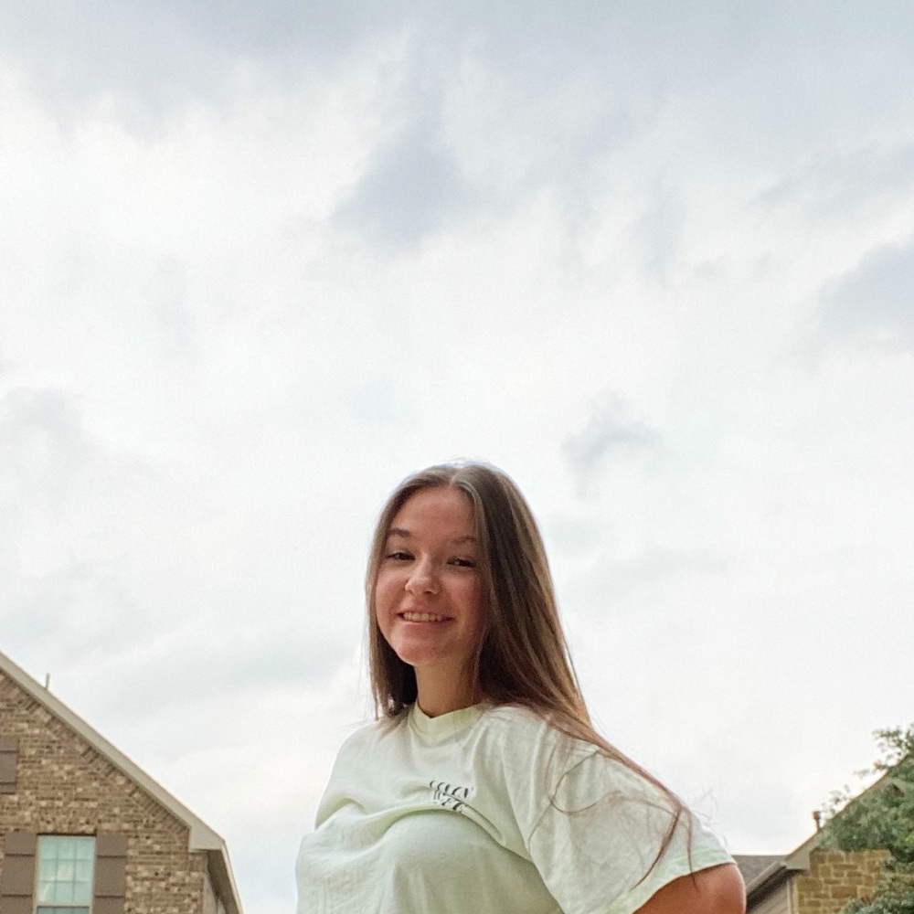 Meet your Posher, Elise